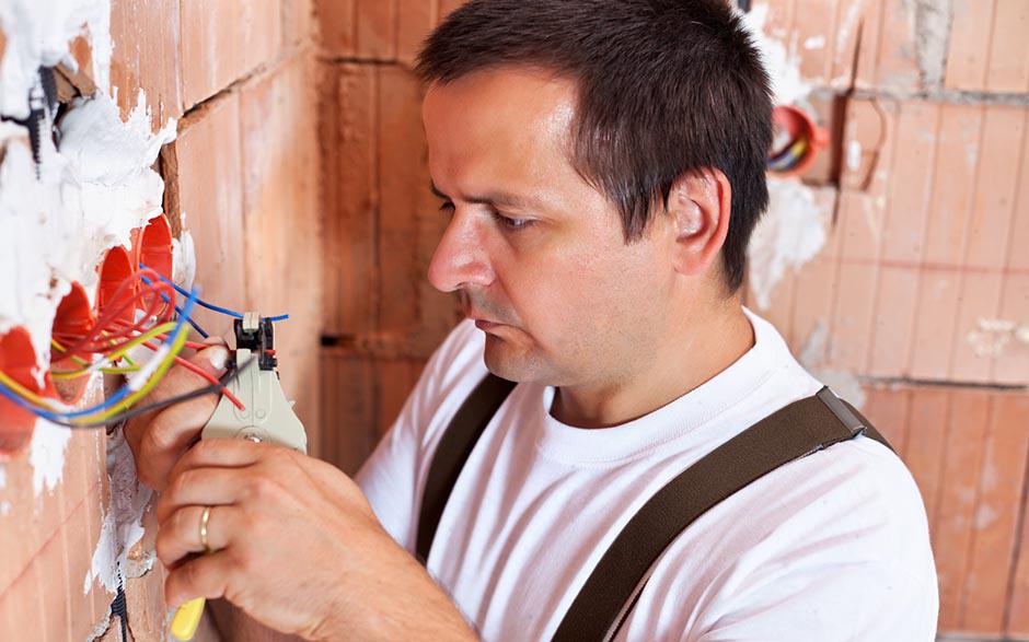 électricité maison Plaisir